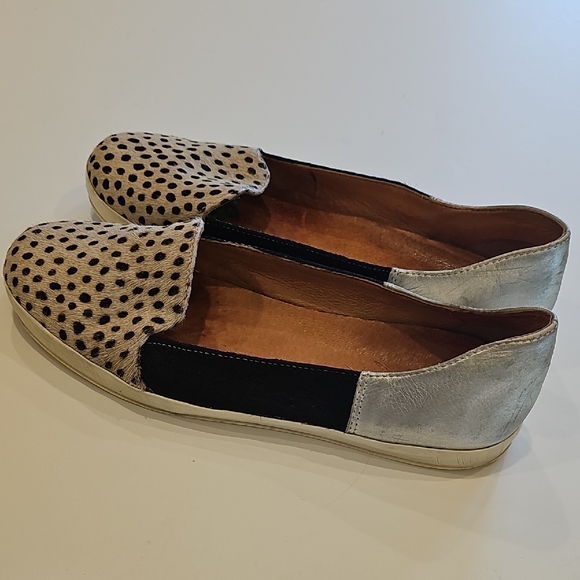 Elk Two-Tone Leopard-Spot Slip-On Flats in Black and Tan Size 9.5 WOMEN'S EU 40 - Picture 6 of 8